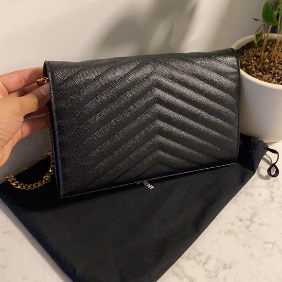 Saint Laurent monogram wallet on chain - Picture 4 of 6